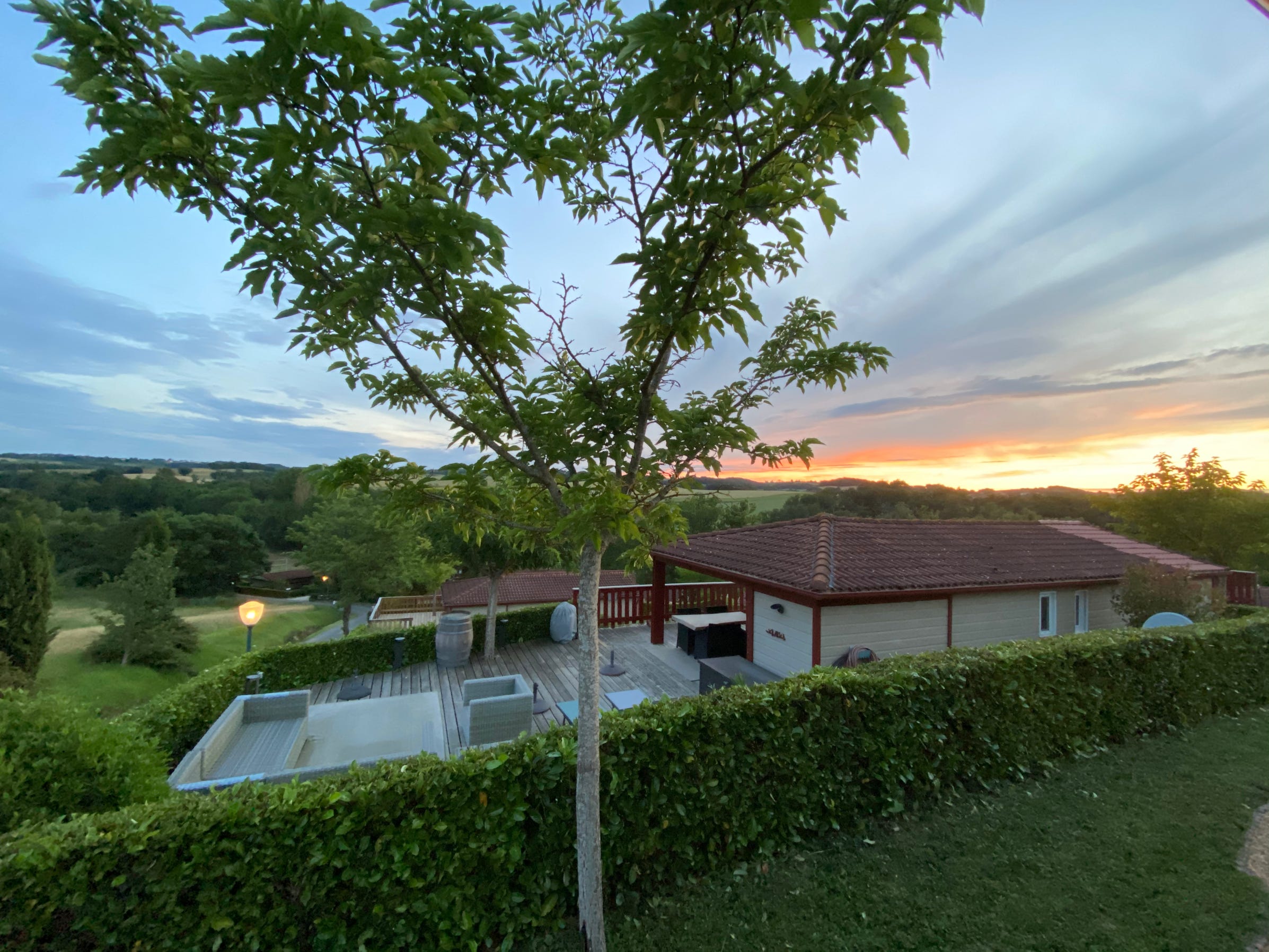 Prachtig uitzicht bij Chalet 13 / PRL 13 bij Camping Le Talouch in de Gers, zuid Frankrijk